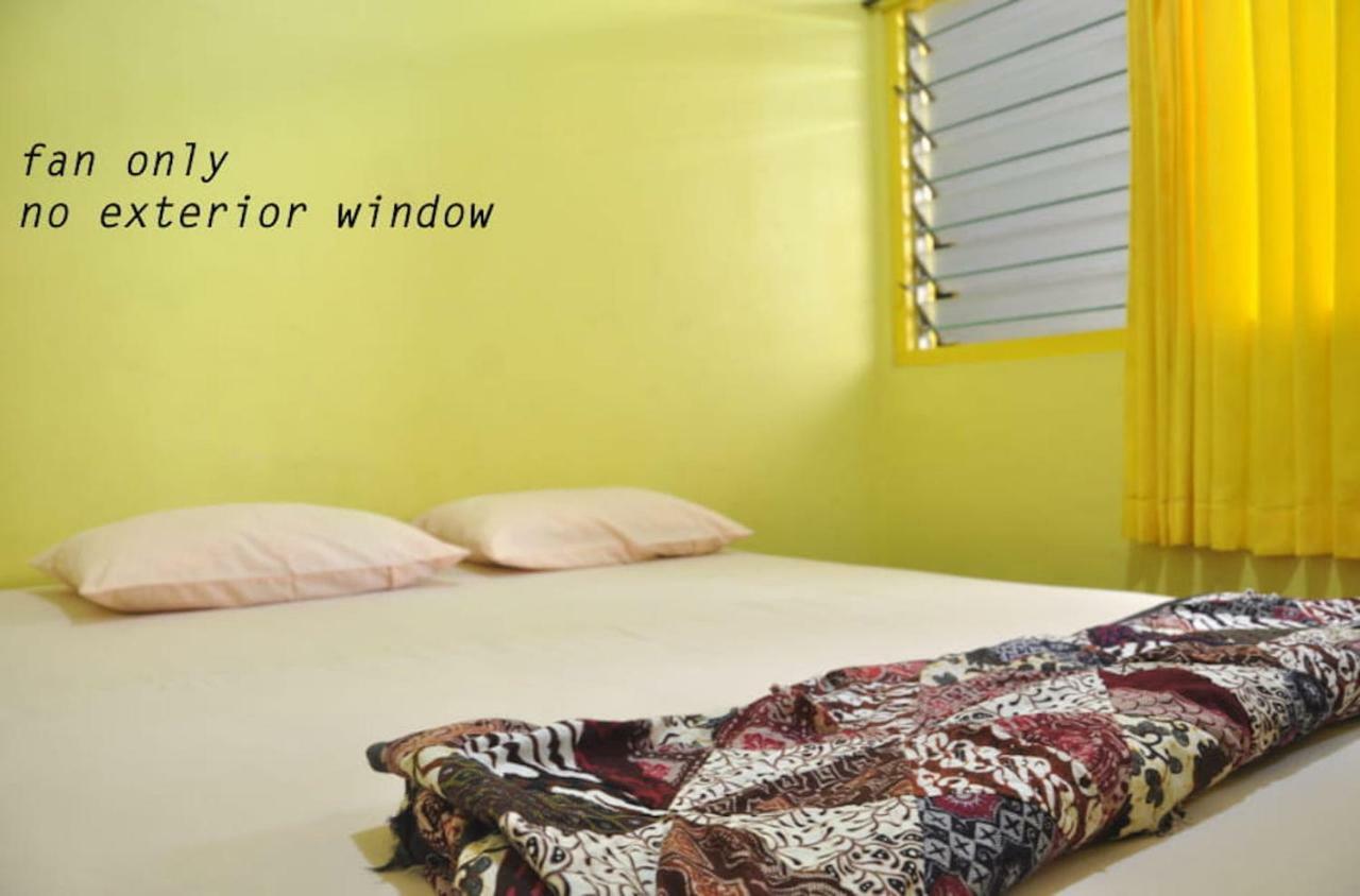 The Sleepingroom Hostel Yogyakarta Esterno foto