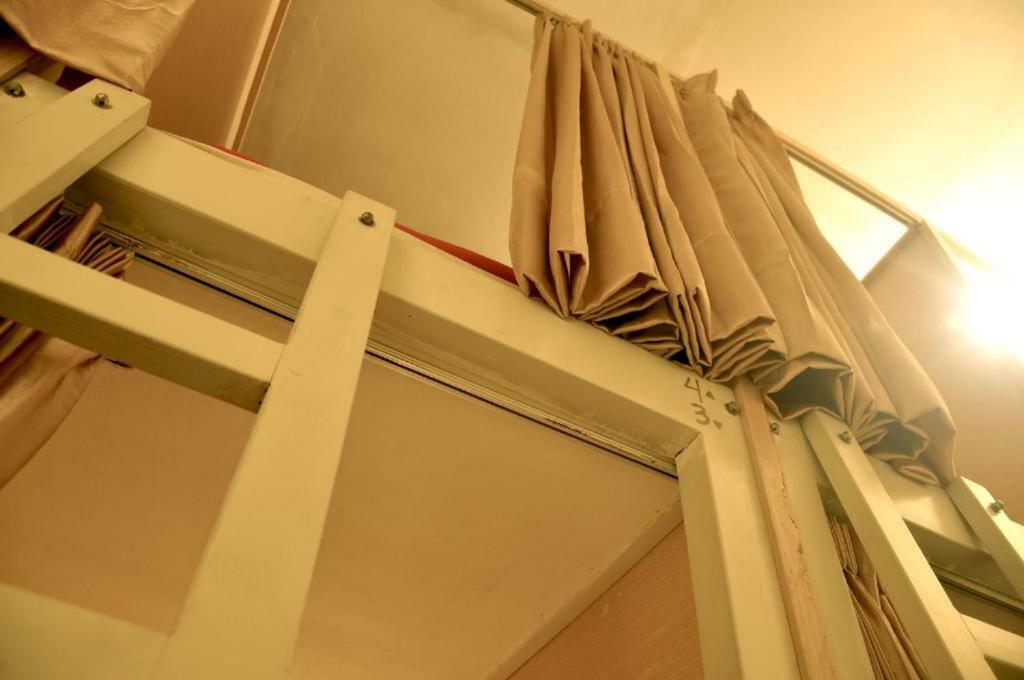 The Sleepingroom Hostel Yogyakarta Esterno foto